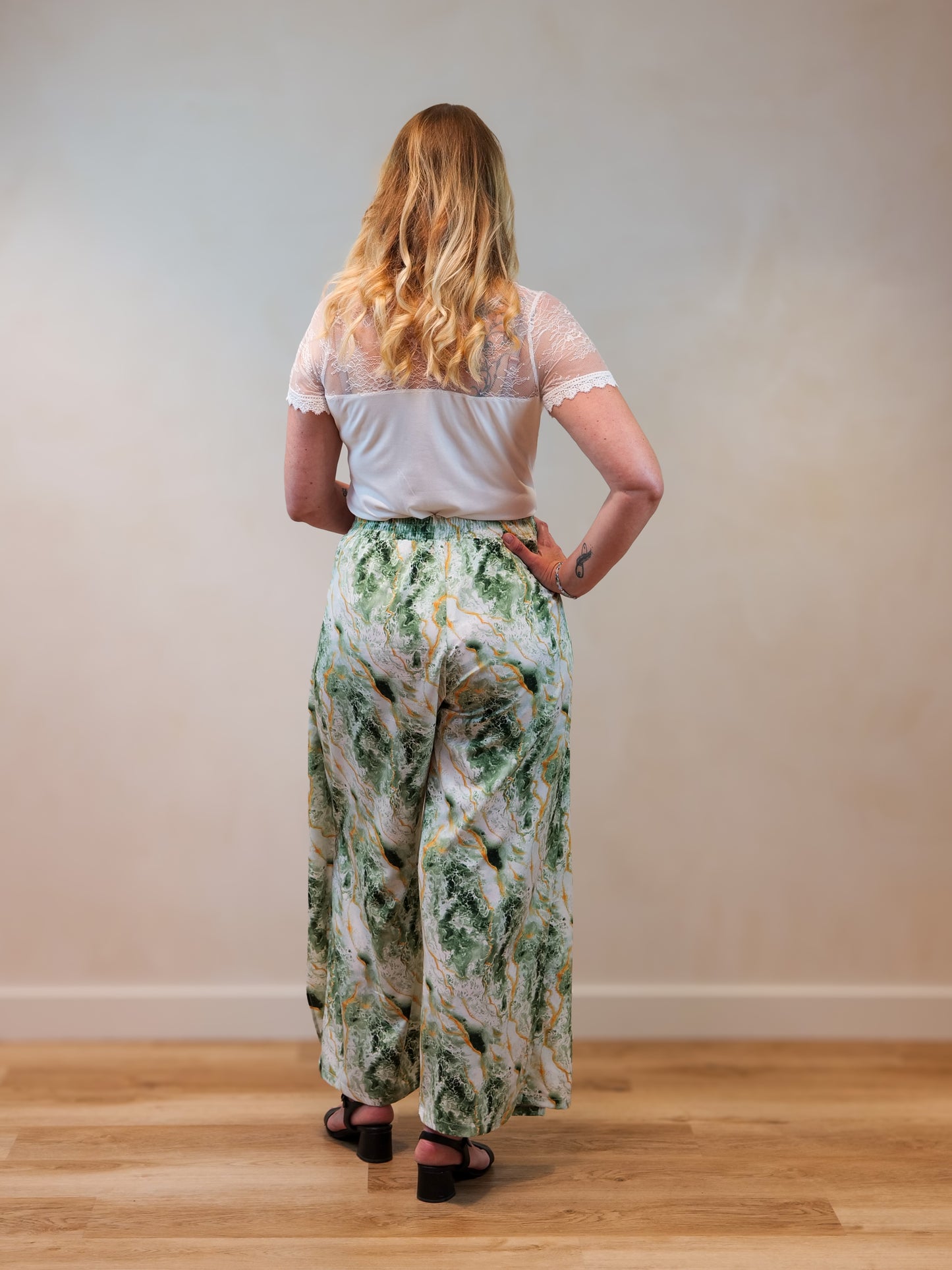 Pantalon large à fente