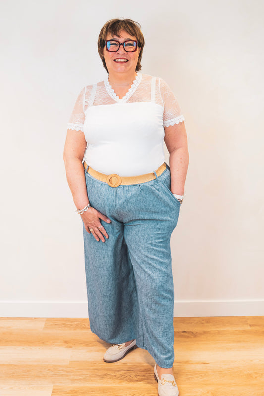 Pantalon bleu avec ceinture